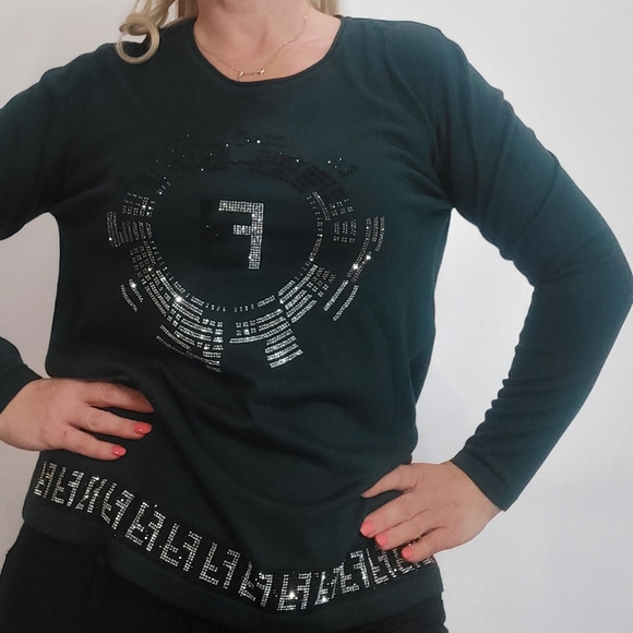 Pullover - Picture 2 of 2